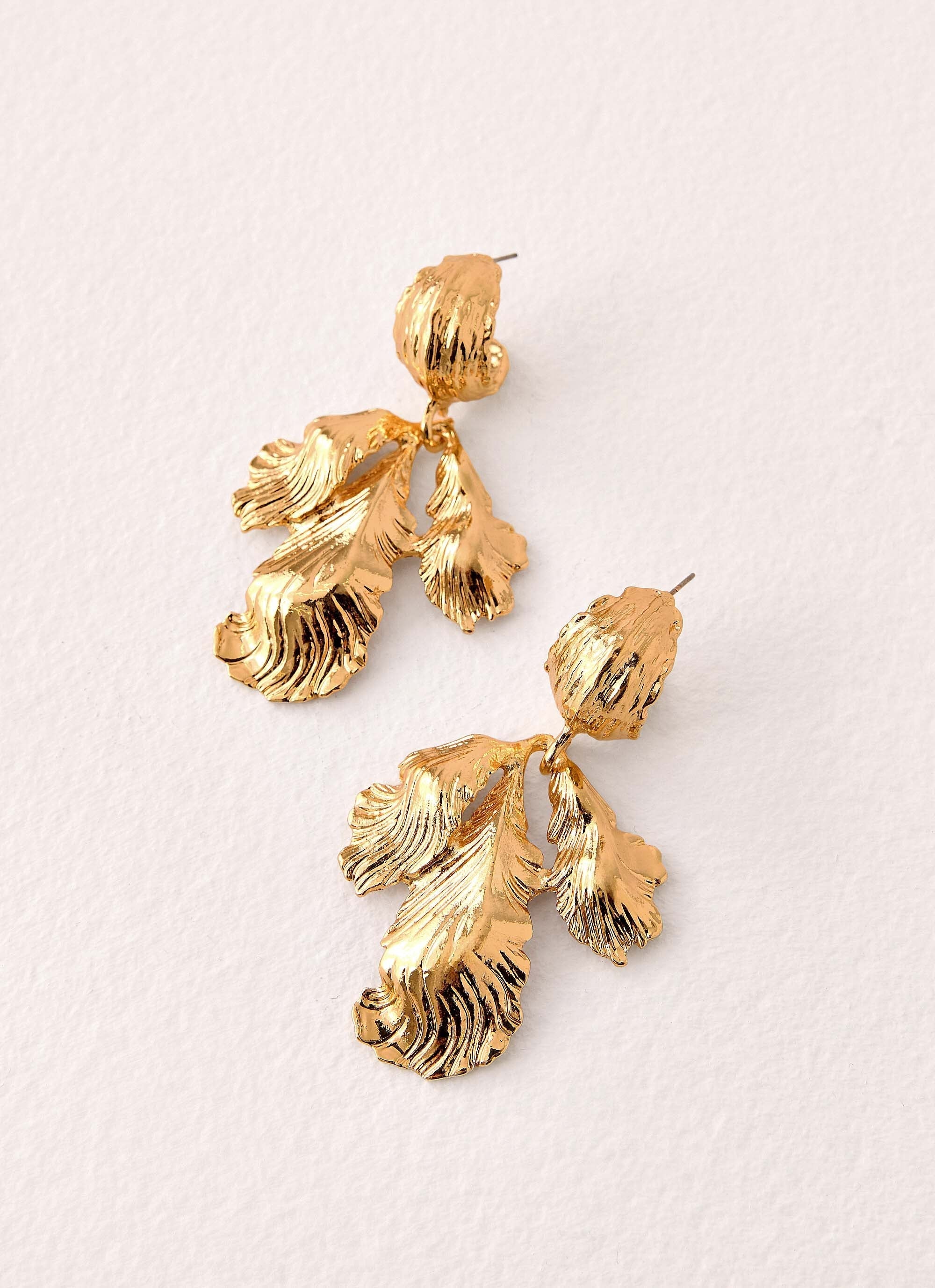 Golden Invite Earrings - Gold