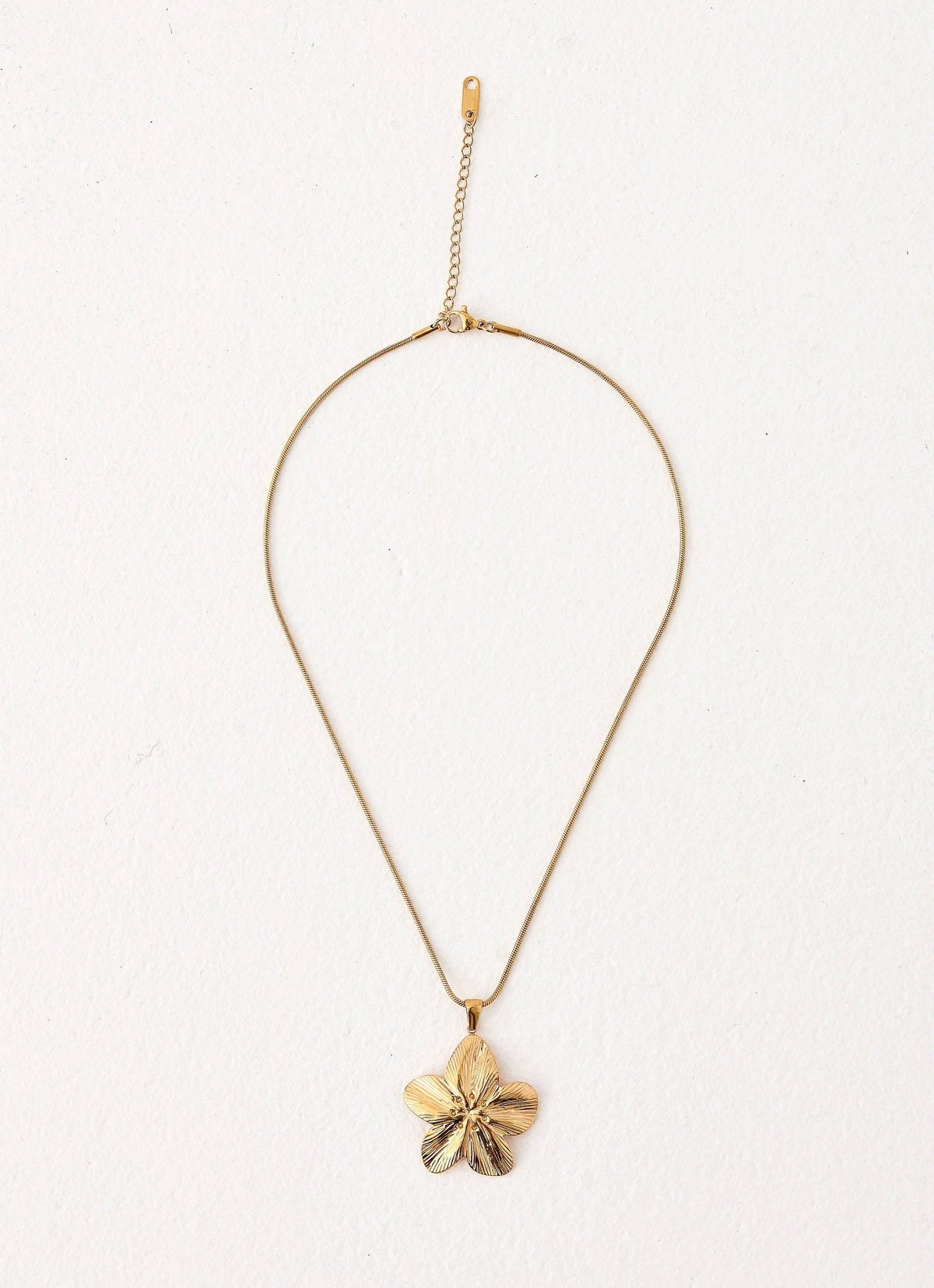 Hibiscus Gold Necklace - Gold